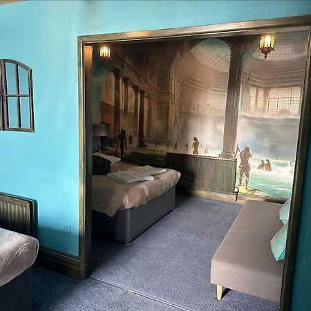 Stonehenge Inn & Shepherd'S Huts Bulford Экстерьер фото