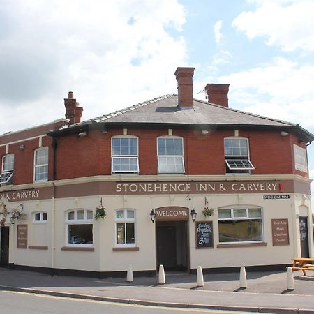 Stonehenge Inn & Shepherd'S Huts Bulford Экстерьер фото