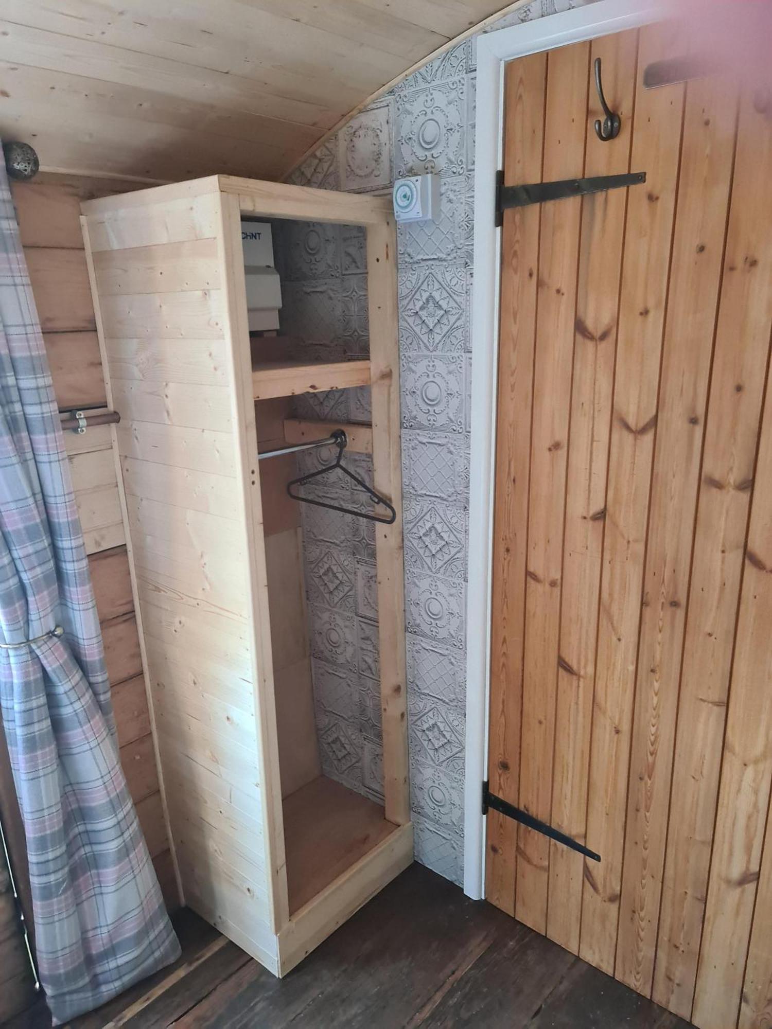 Stonehenge Inn & Shepherd'S Huts Bulford Номер фото